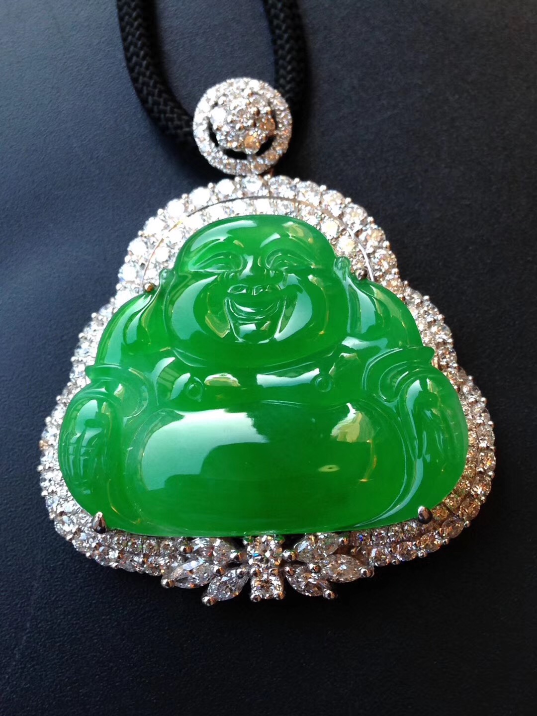 翡翠又涨价了？价格飙升背后的真相  第2张