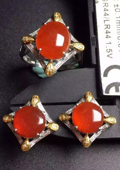 满紫罗兰翡翠手镯红翡能卖五百万？原来“中国红”的价值辣么高！  第9张