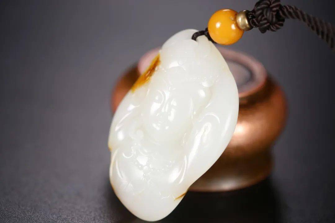 为何同块和田玉在不同地方价格差距如此大？  第2张