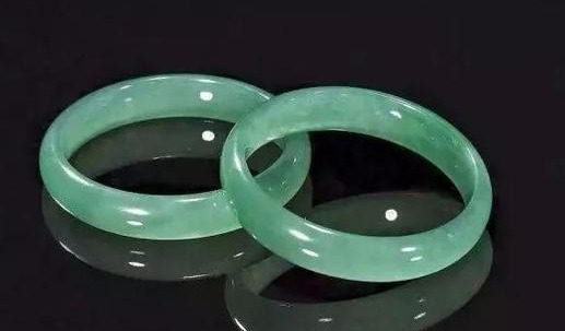 翡翠手镯：5分钟让你看明白自己手镯的真实价格  第6张