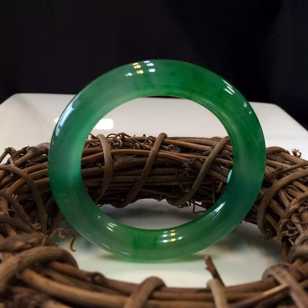 翡翠要如何选购如今市场上卖的神龙种翡翠是真的吗，一起细谈神龙种  第5张