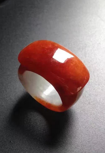 满紫罗兰翡翠手镯红翡能卖五百万？原来“中国红”的价值辣么高！  第11张