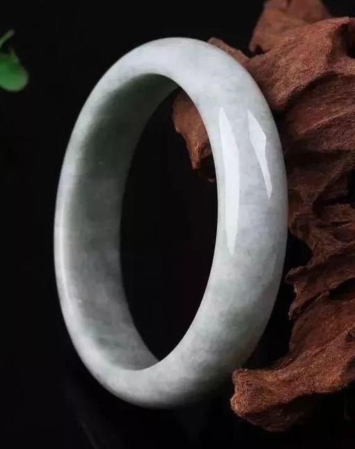 翡翠手镯：5分钟让你看明白自己手镯的真实价格  第8张