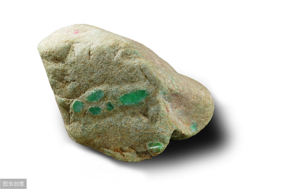 帝王绿翡翠价格影响因素是什么 帝王绿翡翠价格  第2张