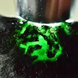 价格一年翻几倍,玻璃种的不断突破  第6张