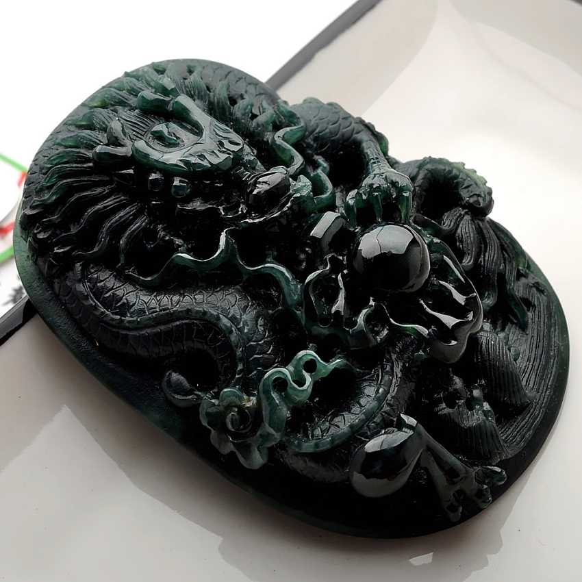 墨翠翡翠，精致的魅力低调的奢华，尽显男人魅力  第4张