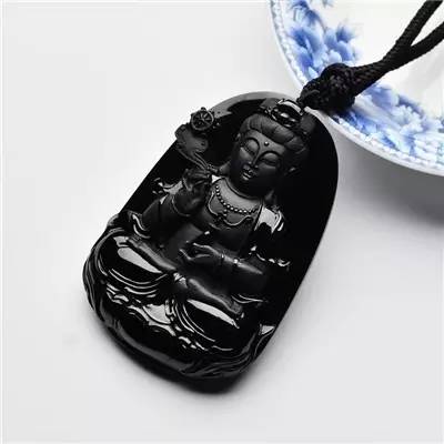 这块翡翠在十年里已经涨了十倍，你居然还不知道  第2张