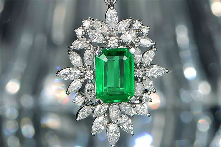 5655克拉的祖母绿有多大？看过即拥有……  第3张