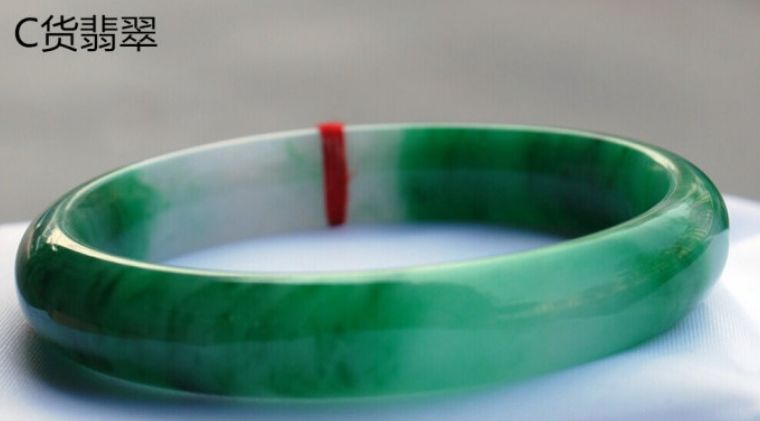 是不是所有的A货翡翠都很贵？几百元的翡翠能买吗？  第18张