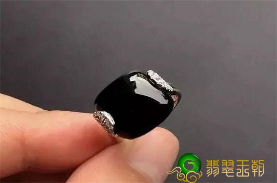 翡翠佩戴后种水会变好吗翡翠是如何形成的？天然翡翠是如何形成   第2张