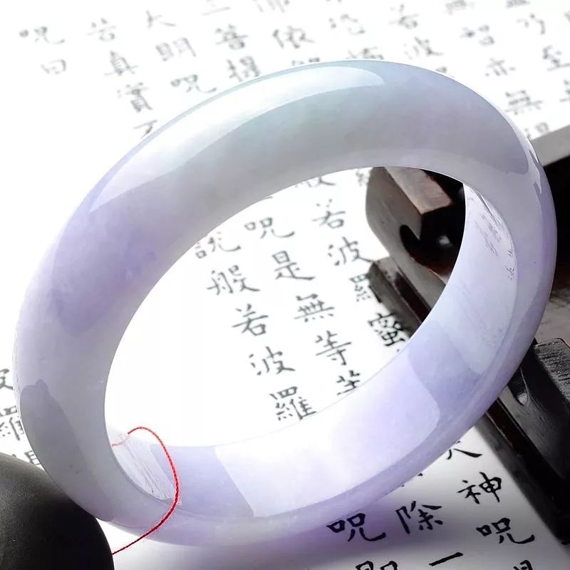 紫罗兰翡翠手镯的价格如何？如何辨别紫罗兰翡翠手镯的真假  第3张