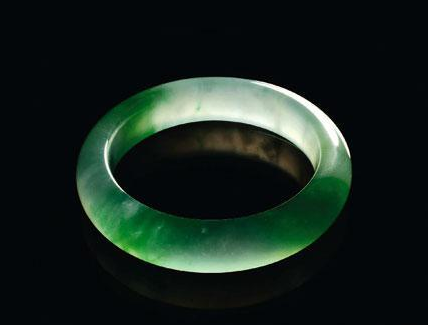 翡翠拍卖屡创天价，未来不可估量  第4张