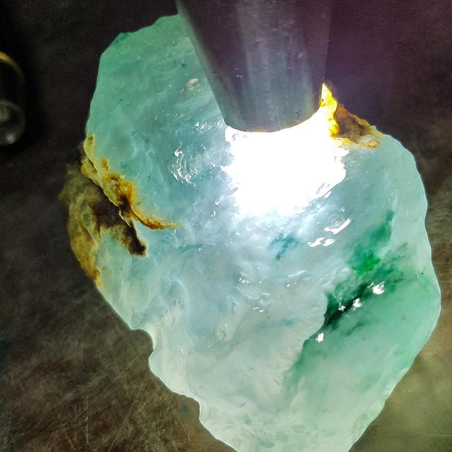 好的翡翠戒指教您5分钟看懂翡翠几大种类  第2张