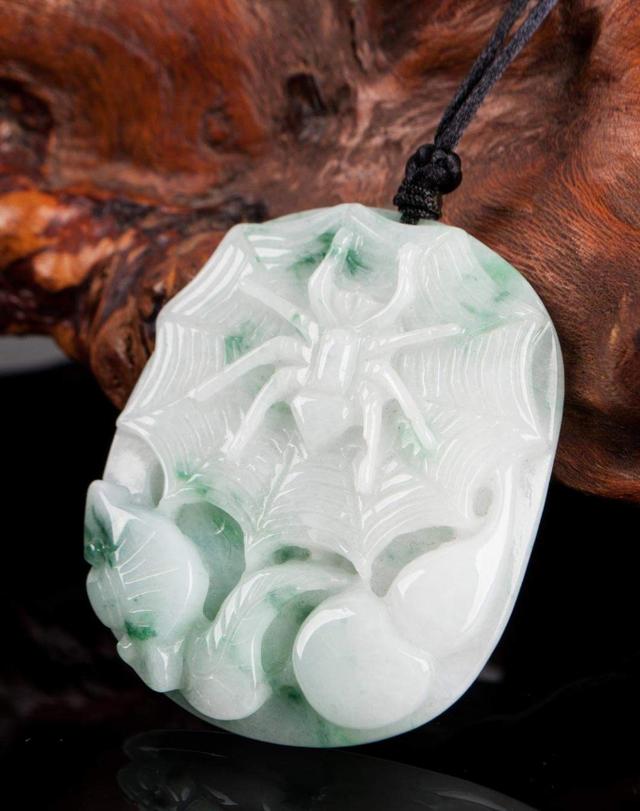 同是糯种翡翠，为什么价格差距那么大？原来翡翠还可以这样细分  第10张