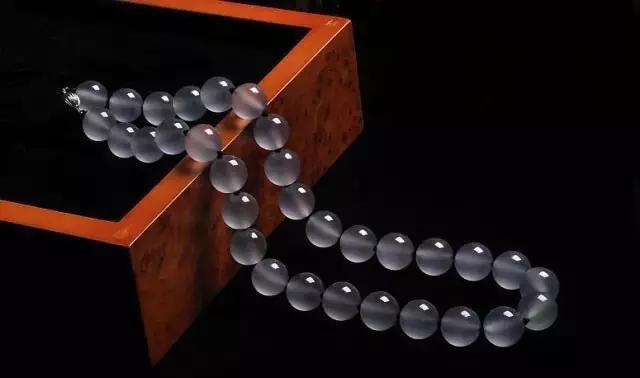 酸洗过的翡翠手镯图片高档翡翠收藏趋势  第2张