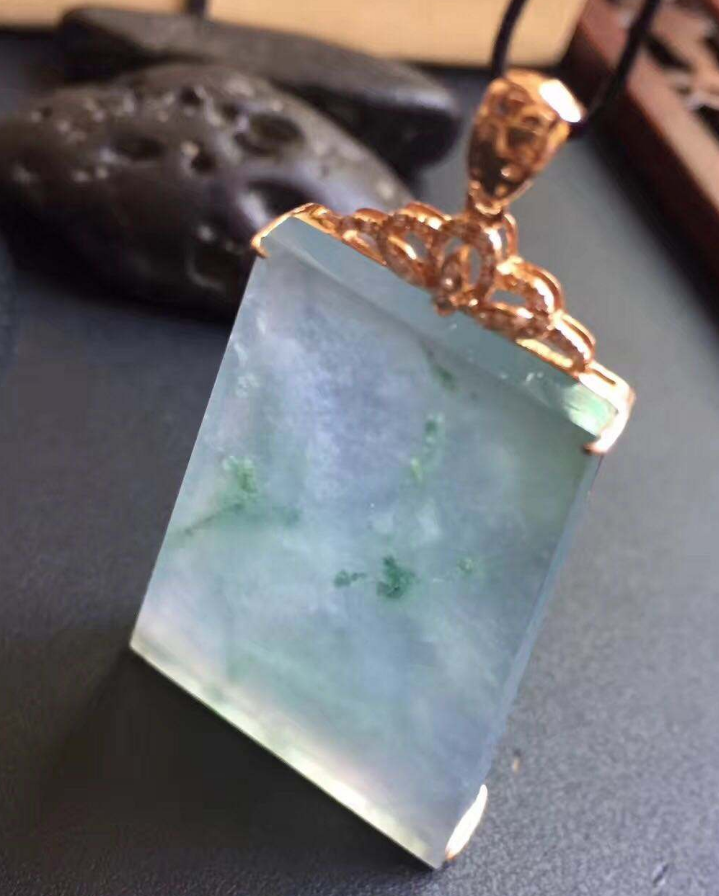 疫情持续蔓延，缅甸玉石批发市场再次关闭，翡翠价格又要上涨？  第14张