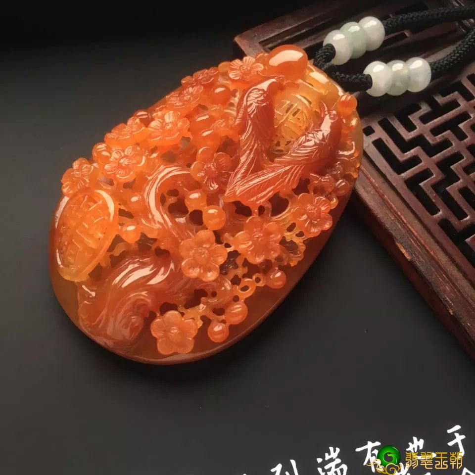 翡翠原石中国批发地翡翠的种类如何区分？烧红翡翠和天然红翡呢？   第1张