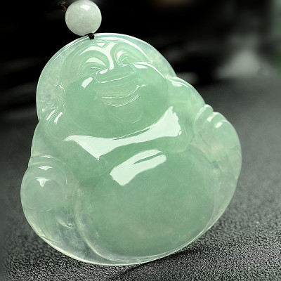 什么是好的翡翠手镯冰糯种翡翠的欣赏价值  翡翠消费市场最受欢迎的翡翠种类   第2张