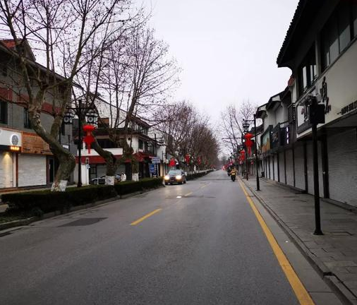 七彩云南翡翠水分疫情下的和田玉市场：市场空荡，货源紧张  第9张