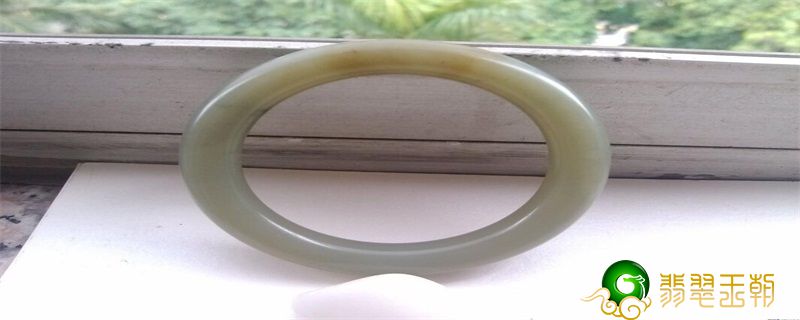 翡翠手镯断裂了怎么办？翡翠手镯断裂后怎样修复   第1张