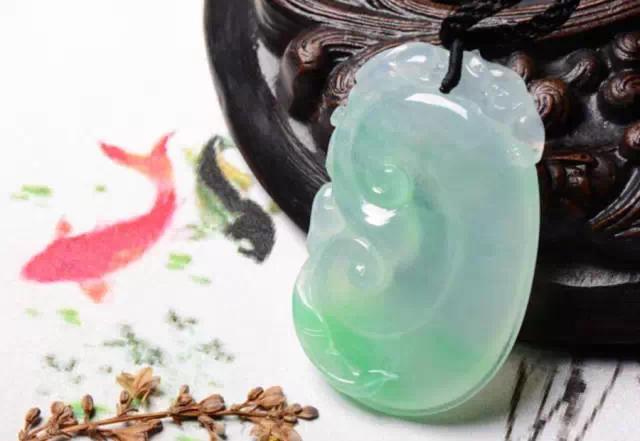 紫罗兰翡翠多少钱一克哪类翡翠性价比最高？  第2张