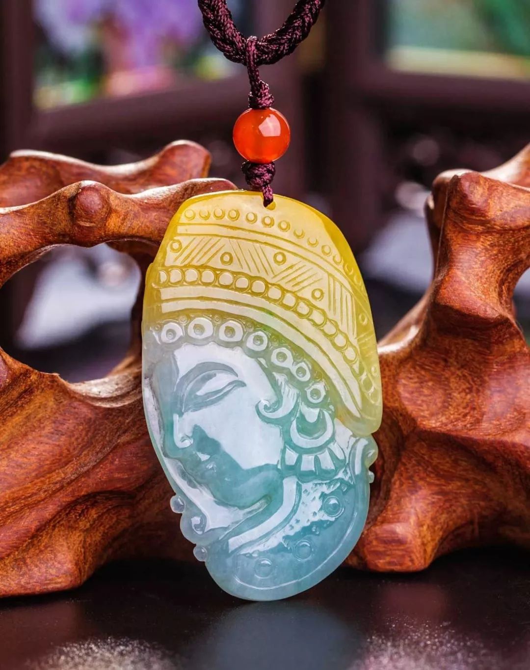 黄加绿翡翠是一种什么样的翡翠？它的价值如何？  第6张