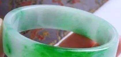 翡翠手镯的行情价格  第6张