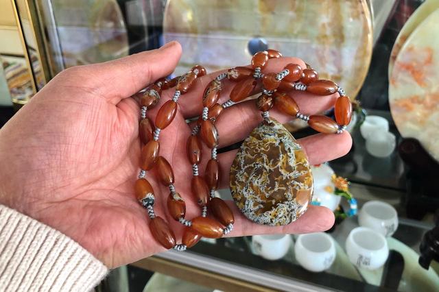 玛瑙第一镇：疫情后生意惨淡，水胆玛瑙白菜价，玛瑙这行业怎么了  第12张