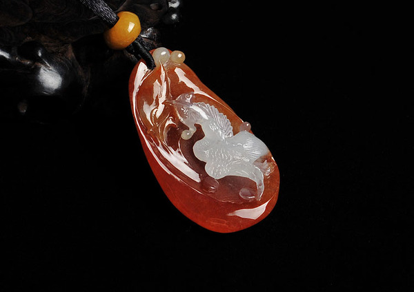 貔貅翡翠吊坠男红翡能卖五百万？原来“中国红”的价值辣么高  第12张