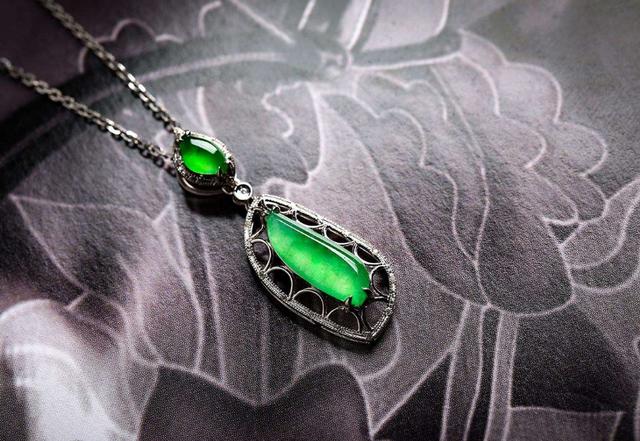 从备受瞩目到遭人嫌弃，经历高开低走后，白色翡翠终于再次逆袭！  第6张