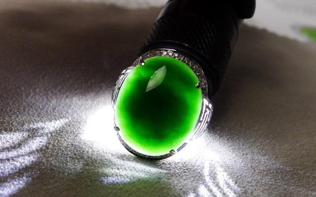 传统墨翠焕发现代美  第5张