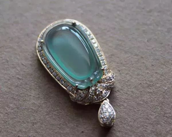 这种翡翠堪称“蓝色妖姬”，未来10年比北京房子还值钱  第5张