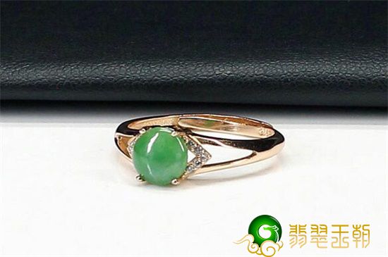 玉石戒指女 翡翠如何区分翡翠和玉，玉和翡翠有哪些区别？   第3张