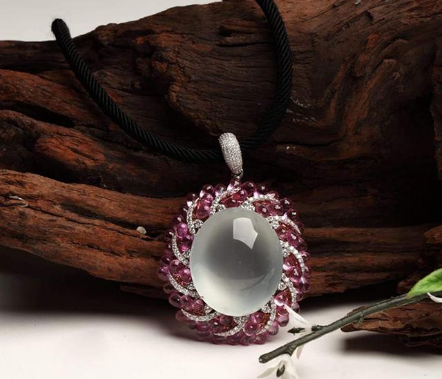 同是糯种翡翠，为什么价格差距那么大？原来翡翠还可以这样细分  第14张