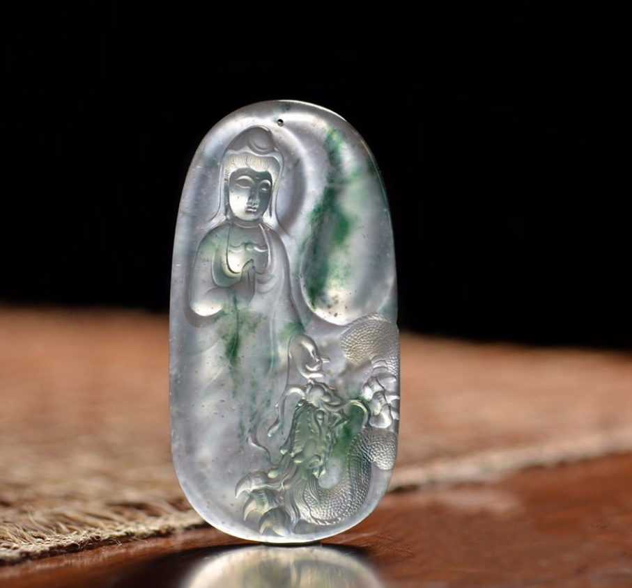 国人的玩玉历史长达七千年，初来乍到的翡翠为什么能后来居上？  第7张