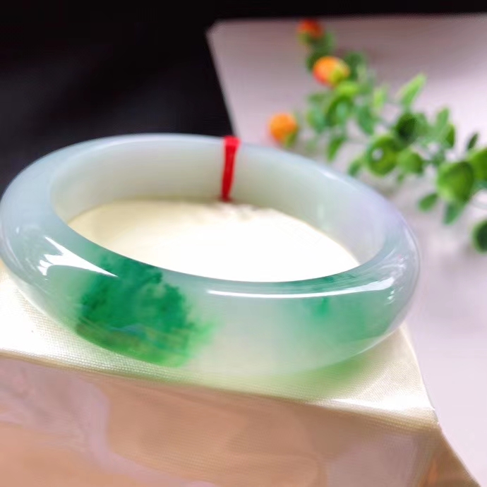 50万以上的翡翠手镯吗翡翠手镯价格对比图，对比查价格，再也不担心上当了  第12张