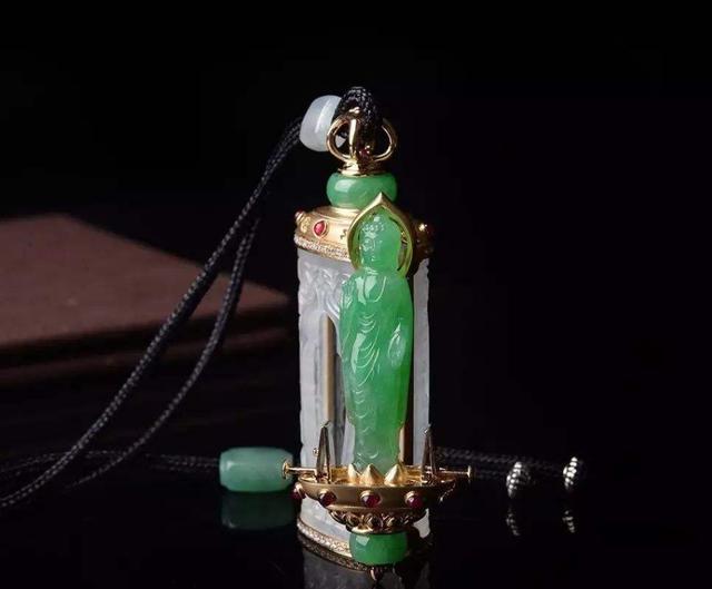 什么是冰种翡翠五句不能说如果按照重量计算翡翠的价格，砖头料就成了我们买不起的珍品  第8张