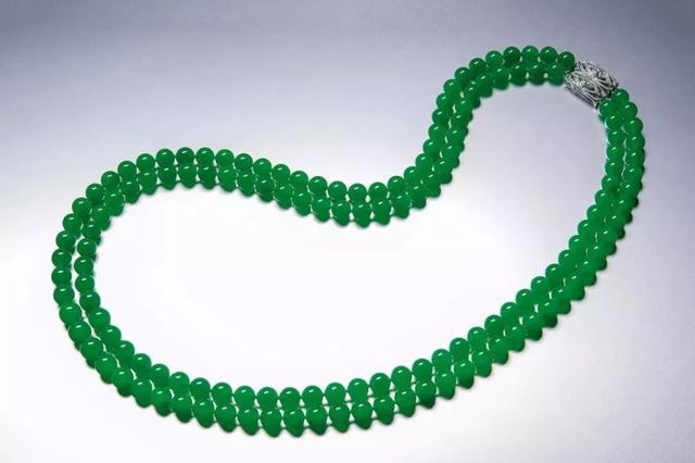 翡翠手镯真实故事欧美珠宝公司暂停采购缅甸珠宝，是行情冷淡？还是供不应求？  第4张