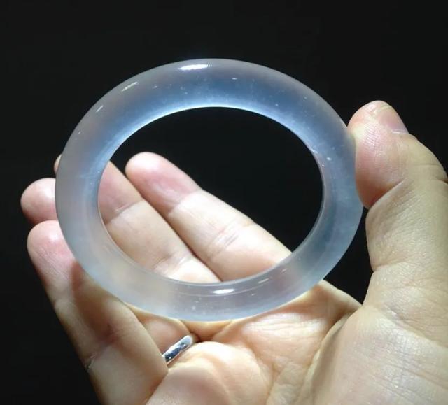 绿翡翠手镯哪里给鉴定翡翠种类你了解多少？  第5张