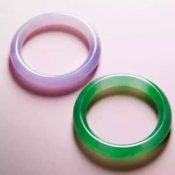 翡翠手镯翡翠价格春彩翡翠，流露着春天般的勃勃生机  第7张