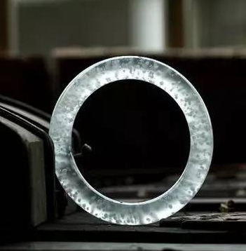 什么是翡翠中的木那料？木那料有什么特点？市场价值如何？  第17张