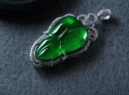 40张图告诉你真正的翡翠长啥样！  第24张