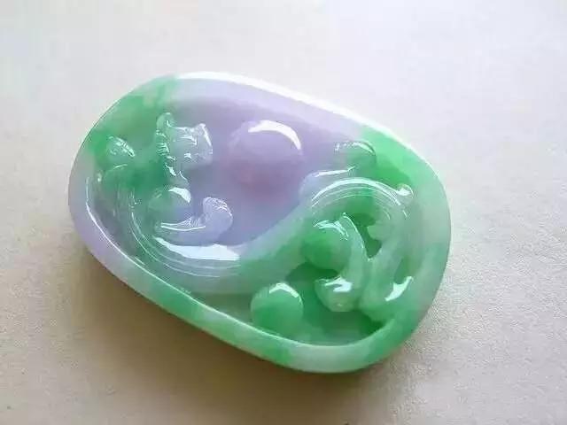 翡翠手镯翡翠价格春彩翡翠，流露着春天般的勃勃生机  第6张