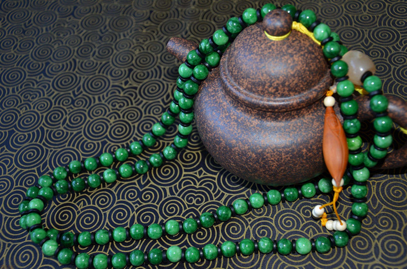 买玉翡翠手镯满绿翡翠很贵？听我的，你也可以买得起！  第6张