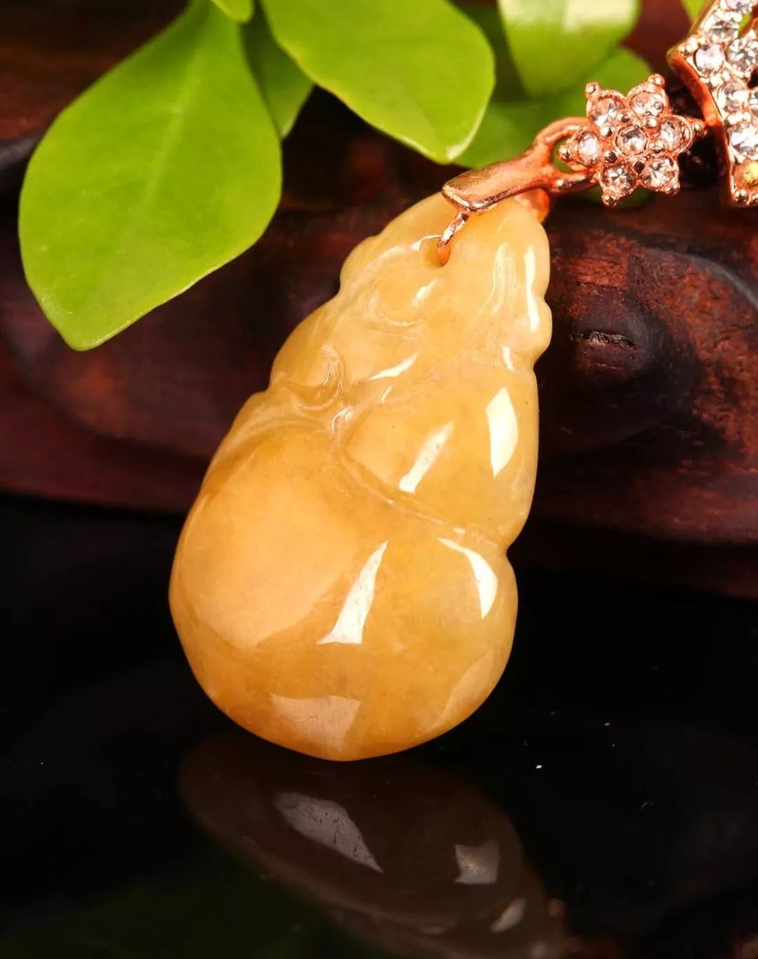 黄翡的价格高吗？黄翡与绿翡翠，哪种更好？  第3张