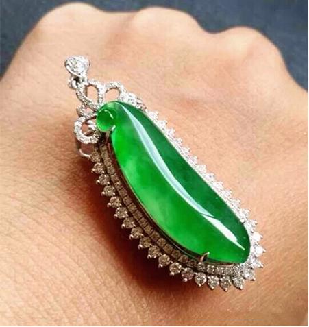 怎样鉴别翡翠玉镯翡翠实战：几百到几亿都有，图解各级别翡翠！  第6张