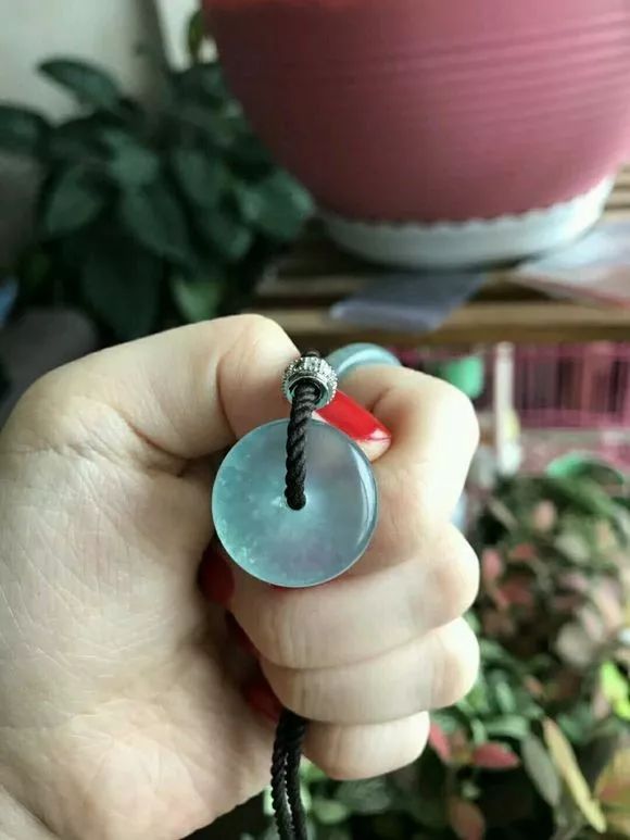 蓝水翡翠天青冻极为相似价值却天差地远 你分得清楚吗  第1张