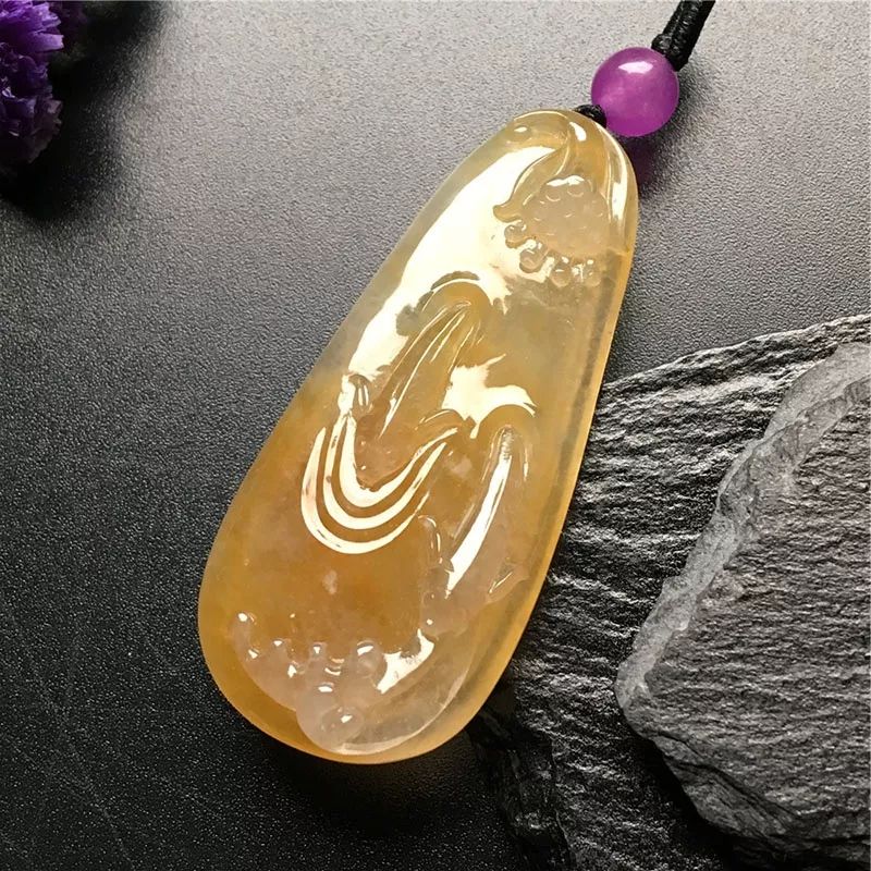 如何判断黄翡价格的高低？黄翡值钱吗？  第8张