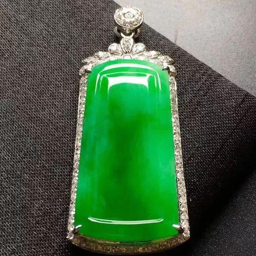 知道翡翠牌子有很多种主题，但你了解翡翠牌子的价格分级吗？  第7张