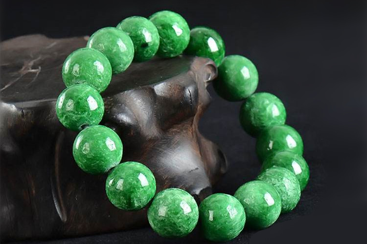 买玉翡翠手镯满绿翡翠很贵？听我的，你也可以买得起！  第3张
